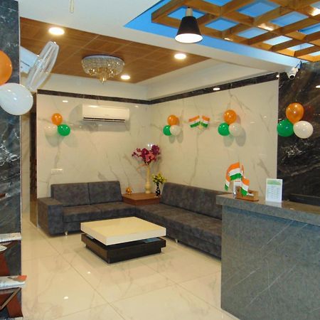 The Grand Vardhman Hotel Morbi Екстериор снимка