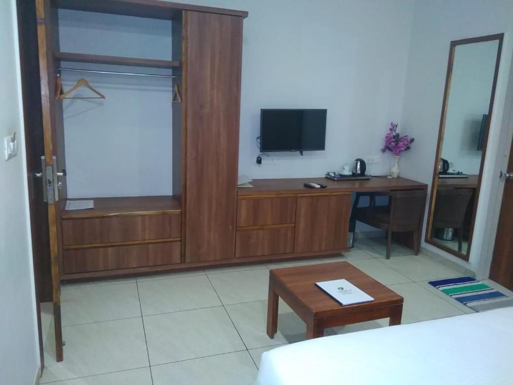 The Grand Vardhman Hotel Morbi Екстериор снимка