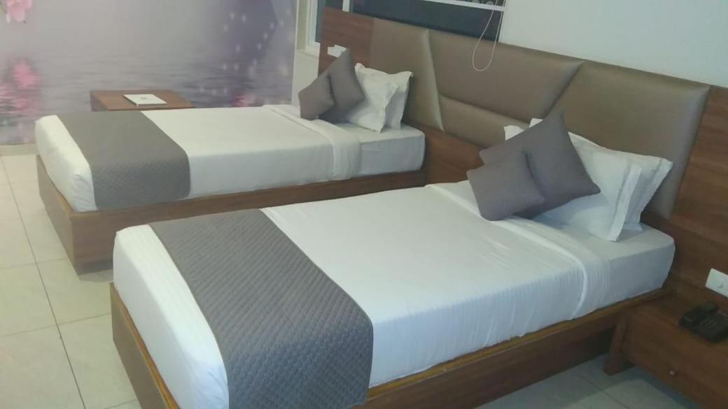 The Grand Vardhman Hotel Morbi Екстериор снимка